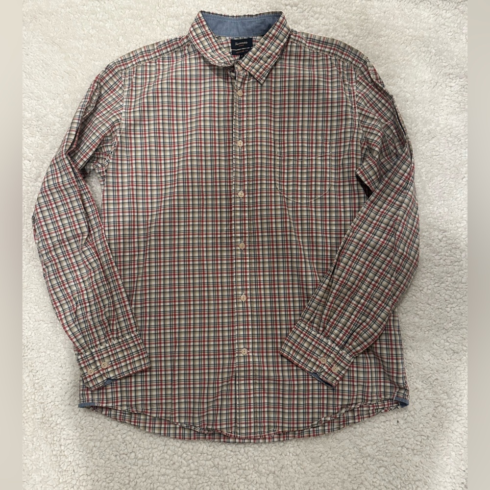 Men’s neutral button down